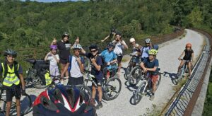 Cap sur Montbel… à vélo, pour de jeunes couserannais